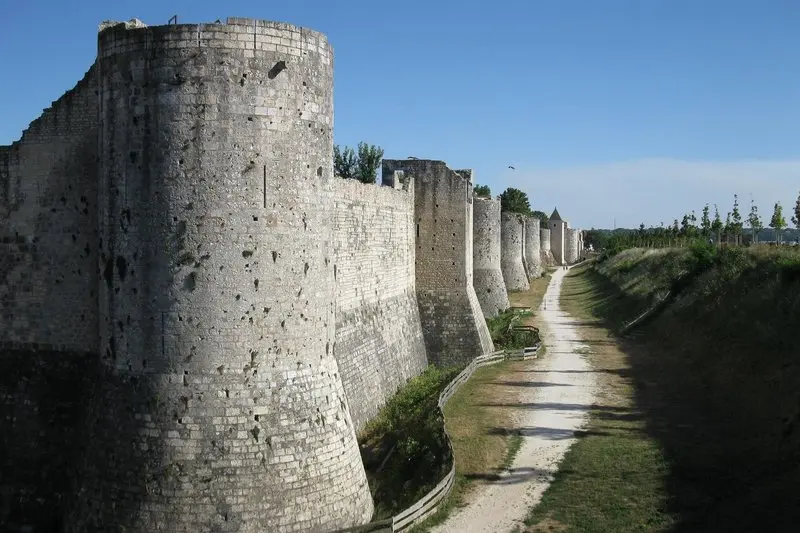 Provins' medieval ramparts Provins' medieval ramparts