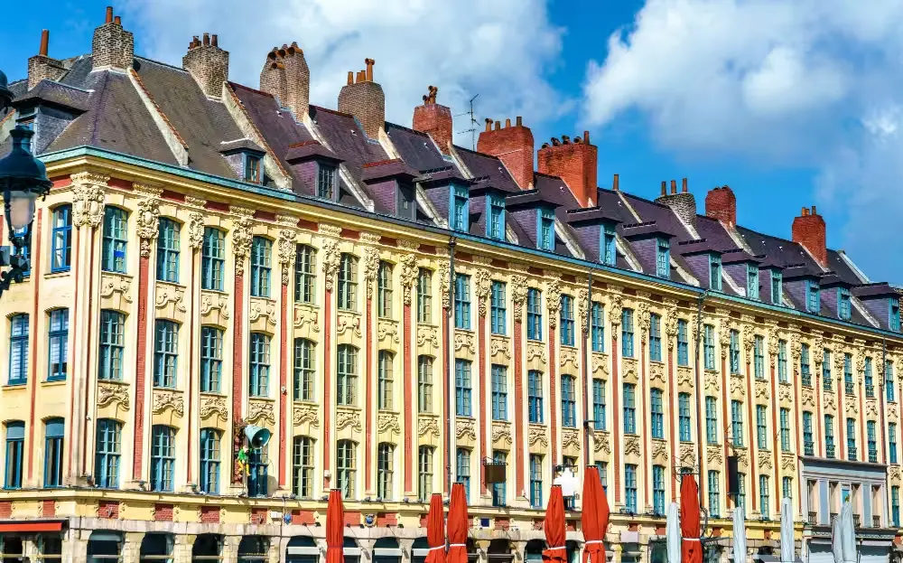 The old town (Vieux-Lille) The old town (Vieux-Lille)