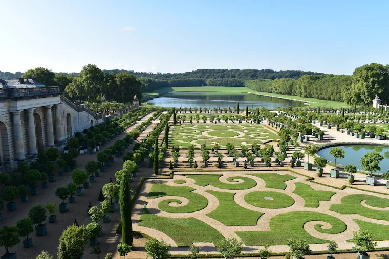 gardens at Fontainebleau gardens at Fontainebleau